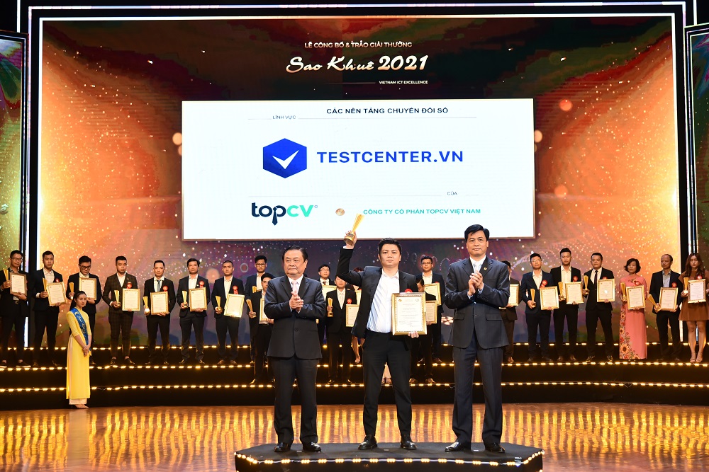Nền tảng đánh giá nhân sự TestCenter.vn đã xuất sắc nhận giải thưởng Sao Khuê 2021